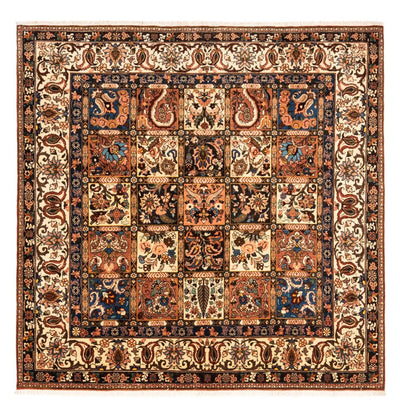 Bakhtiari Tapijt 199x207cm - Perzisch tapijt