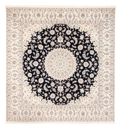 Nain Tapijt 252x261cm - Perzisch tapijt