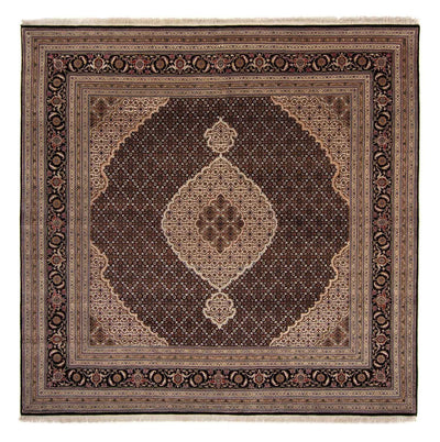 Tabriz Tapijt 251x252cm - Perzisch tapijt