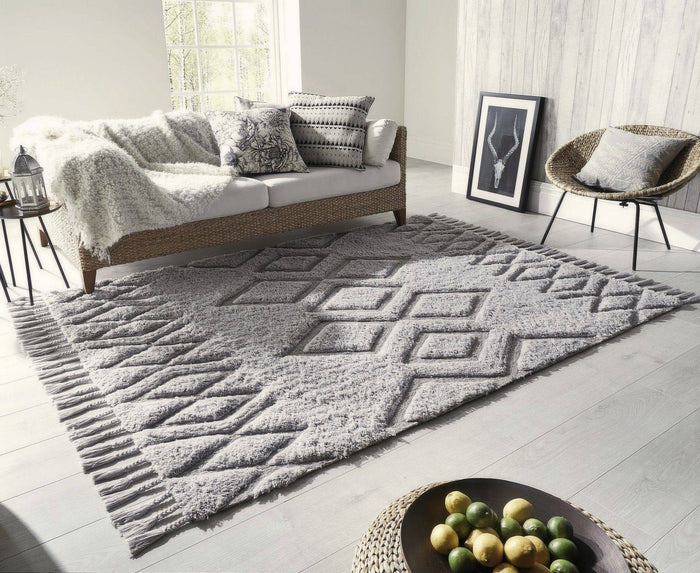 Welche Couchfarbe passt zu einem grauen Teppich