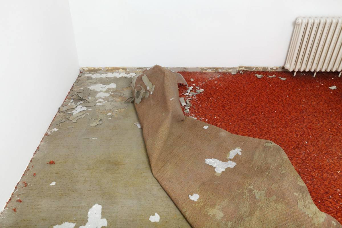Teppich bereit zur Entsorgung und zum Recycling