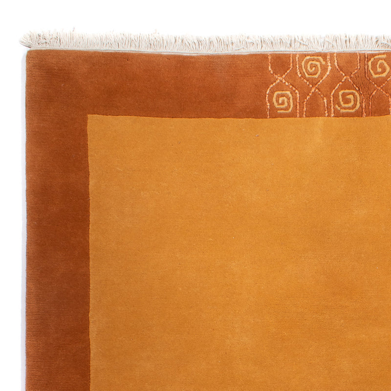 Nepal tapijt - 236 x 170 cm - goud