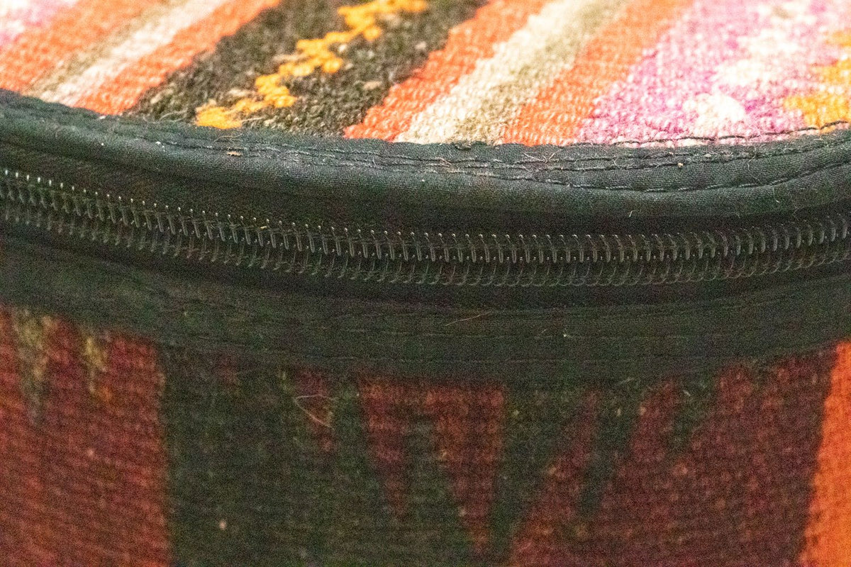 Sitzmöbel sonderform  - 50 x 40 cm - mehrfarbig