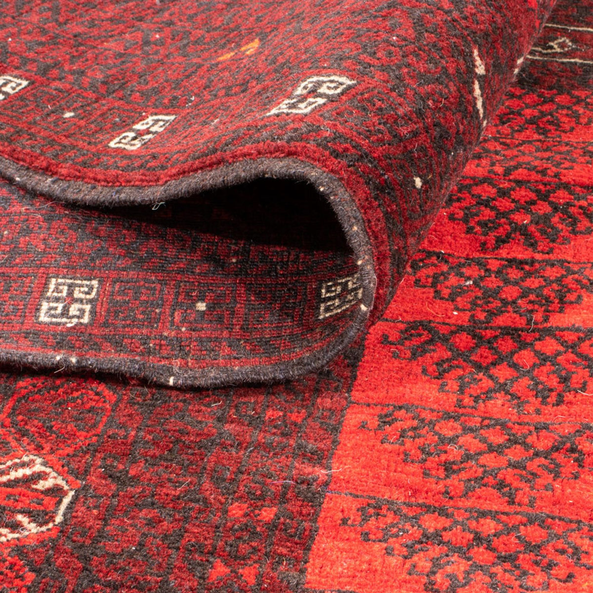 Turkaman tapijt - 224 x 158 cm - rood