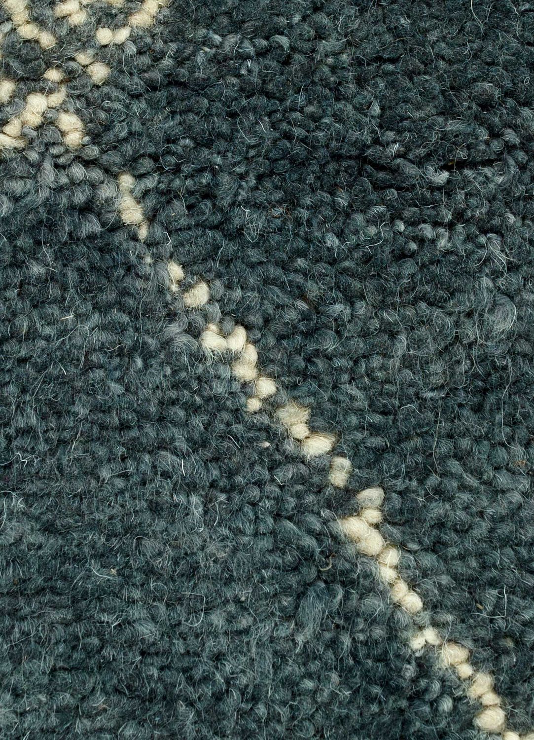 DP02-RUG1119435-240x170