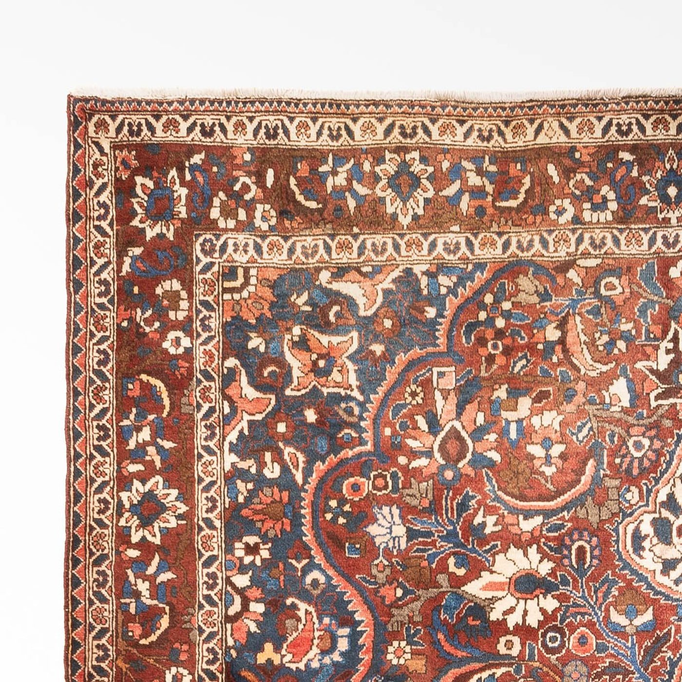 Bachtiar Tapijt 325x213cm - Perzisch tapijt