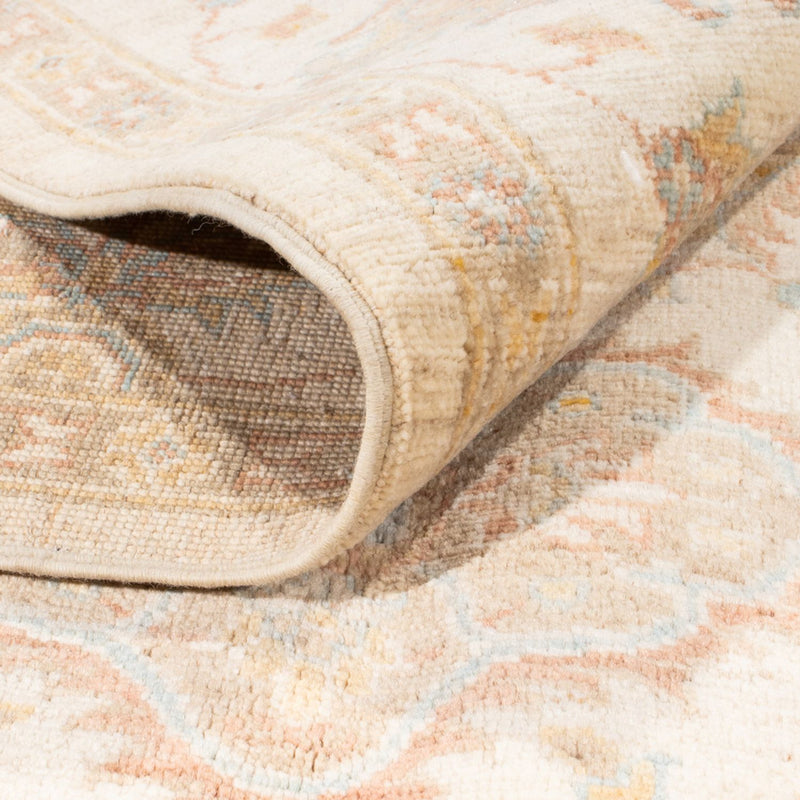 Ziegler tapijt - 242 x 181 cm - beige