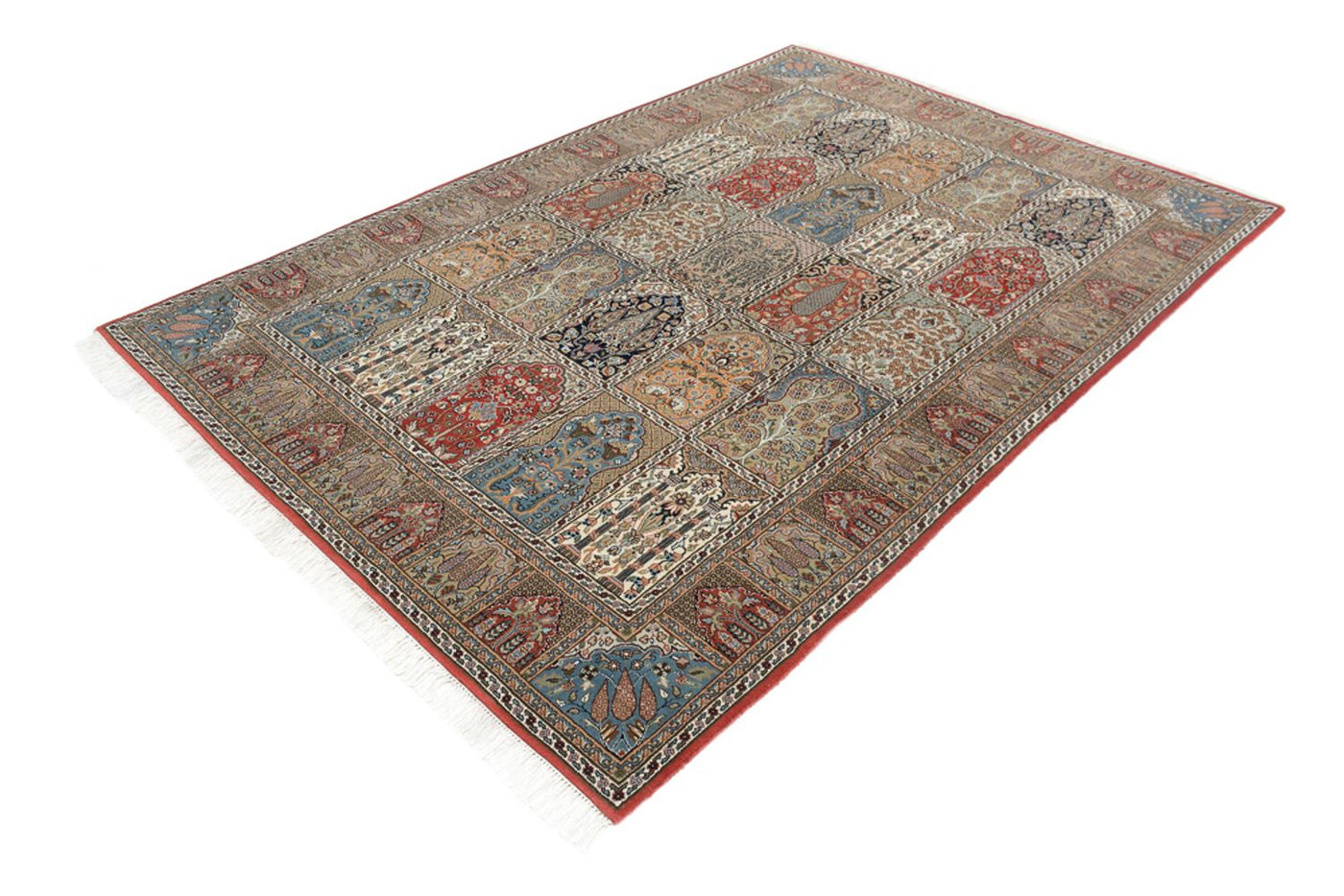 Indo Qom Tapijt 242x172cm - Oosters Tapijt