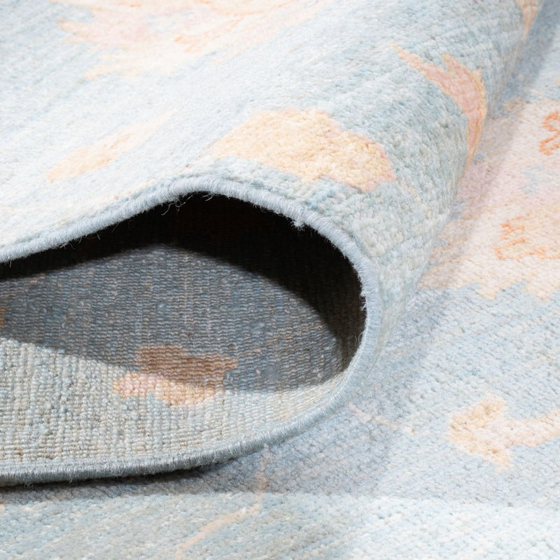 Ziegler tapijt - 352 x 253 cm - lichtblauw