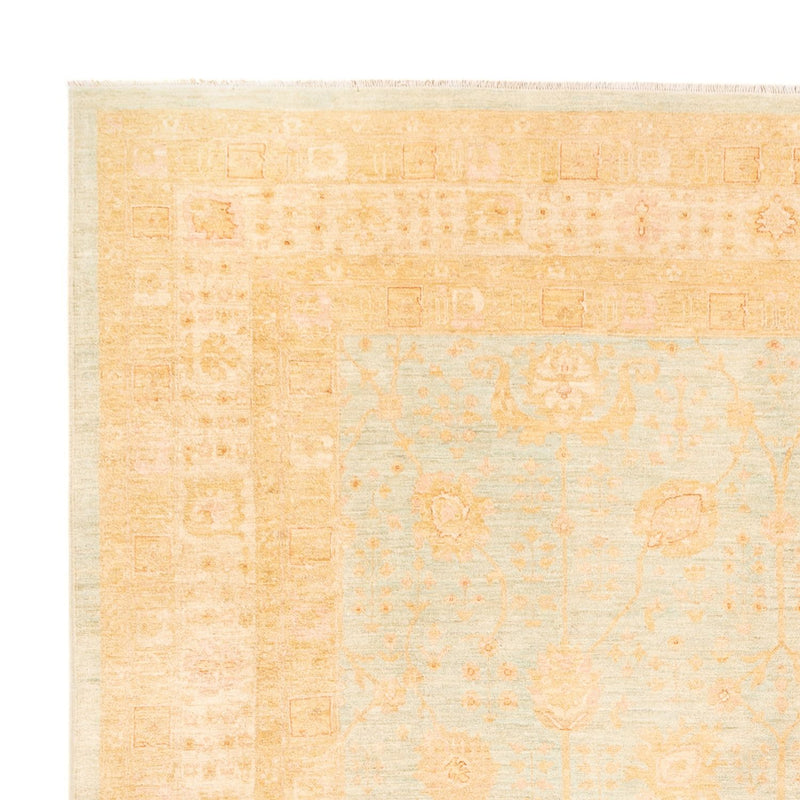 Ziegler tapijt - 394 x 309 cm - lichtblauw