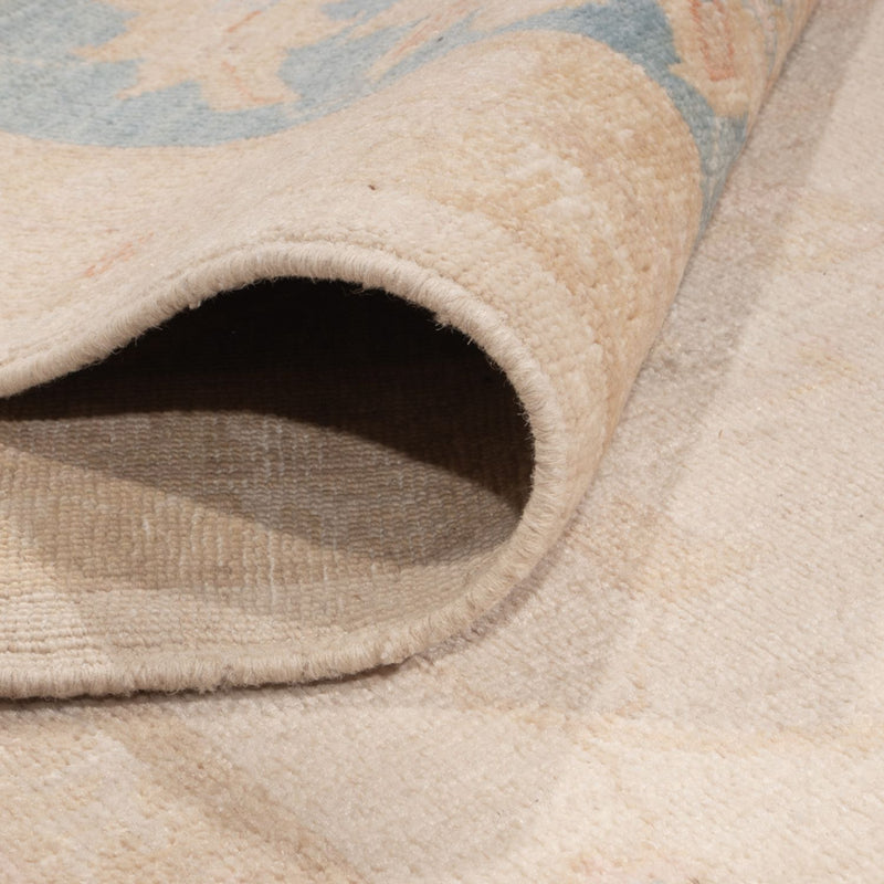 Ziegler tapijt - 297 x 257 cm - beige