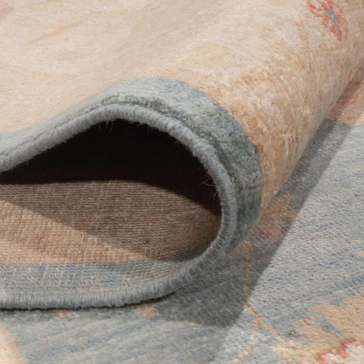 Ziegler tapijt - 297 x 255 cm - lichtblauw