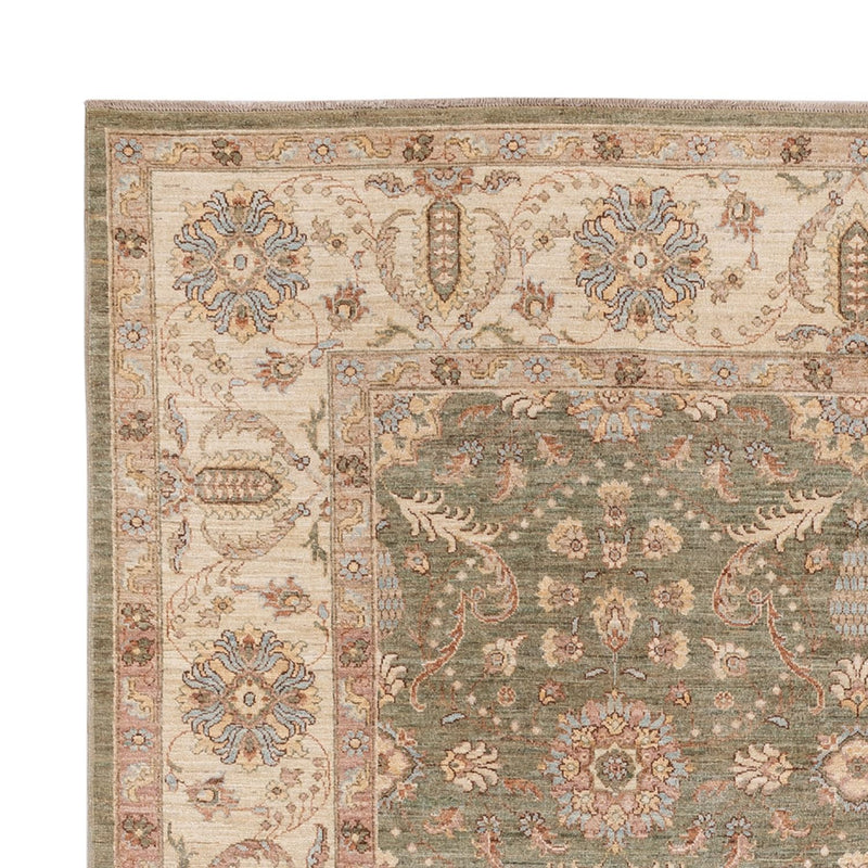 Ziegler tapijt - 309 x 248 cm - olijfgroen