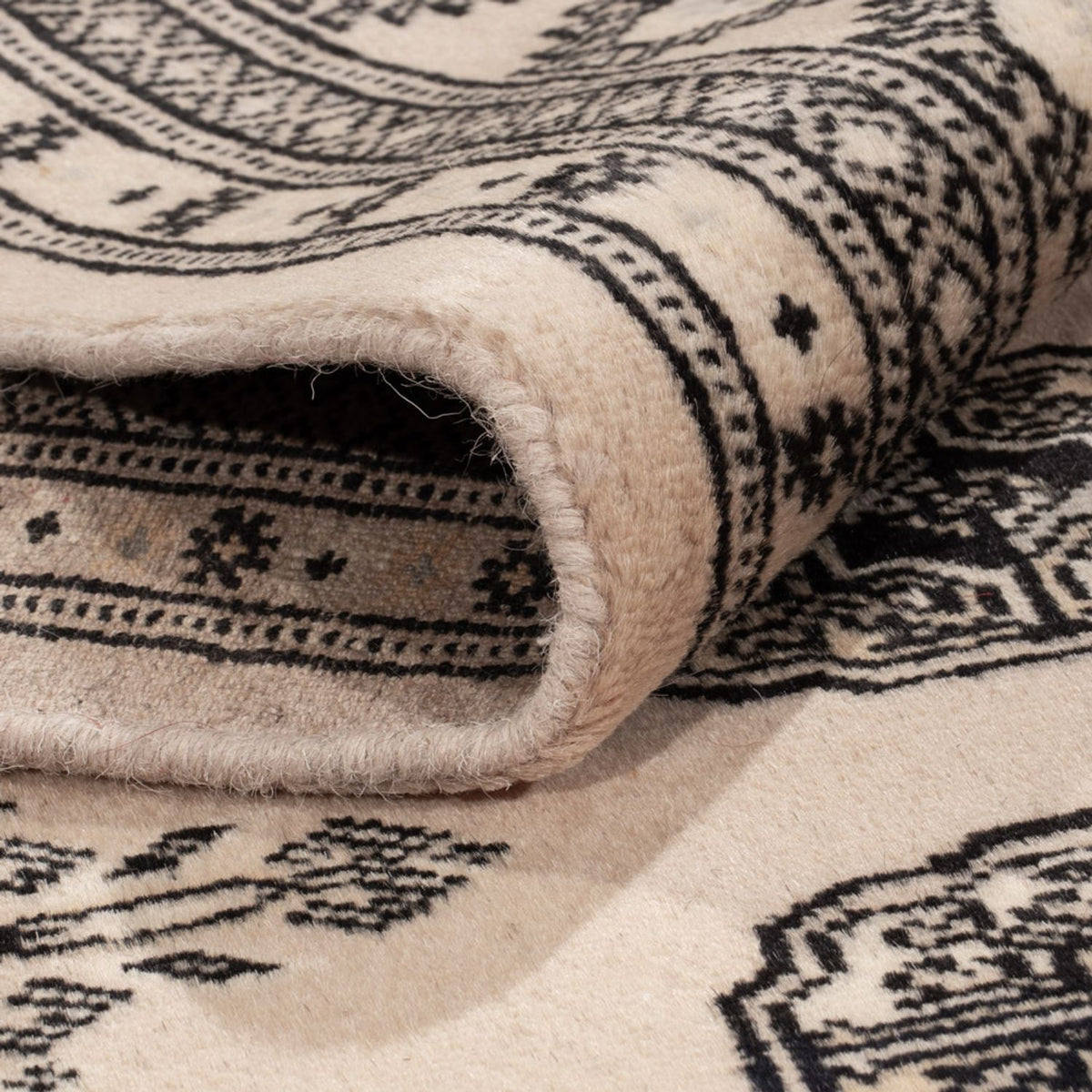 Pakistaans tapijt - 174 x 126 cm - beige