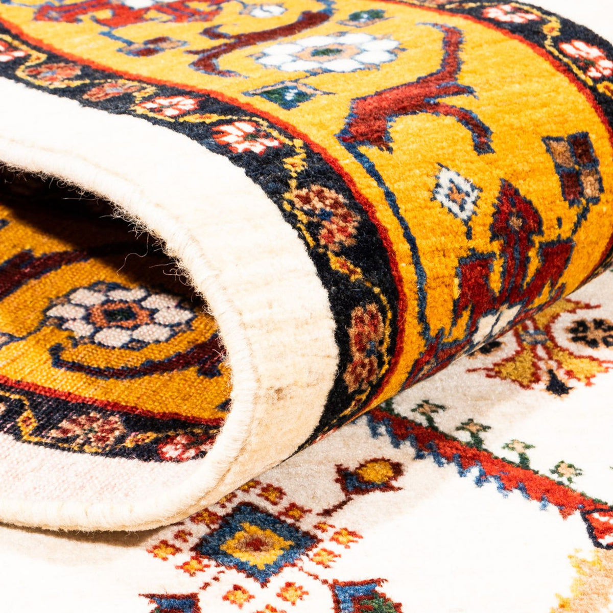 Gabbeh tapijt - Perzisch - 234 x 180 cm - crème