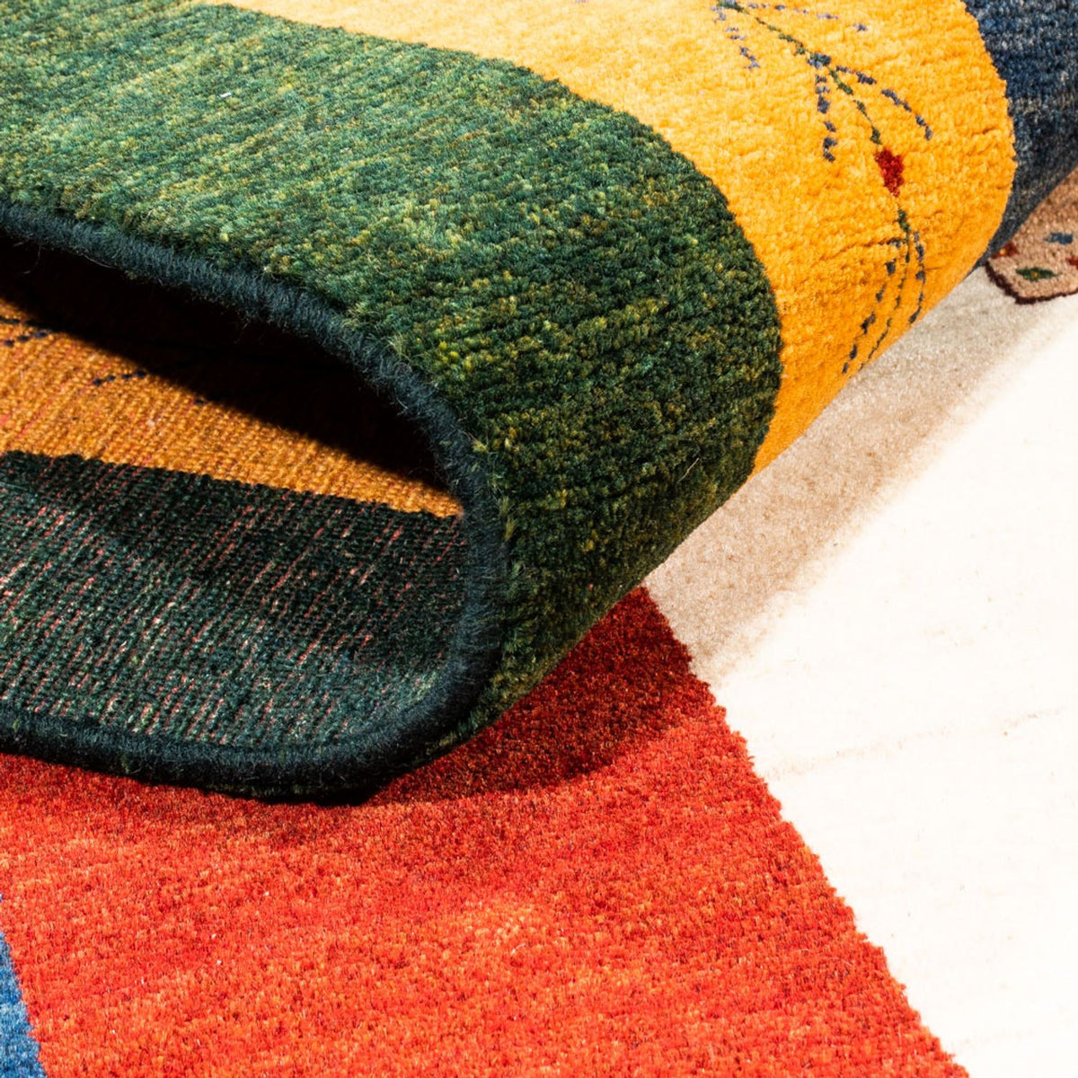 Gabbeh tapijt - Perzisch - 243 x 174 cm - crème