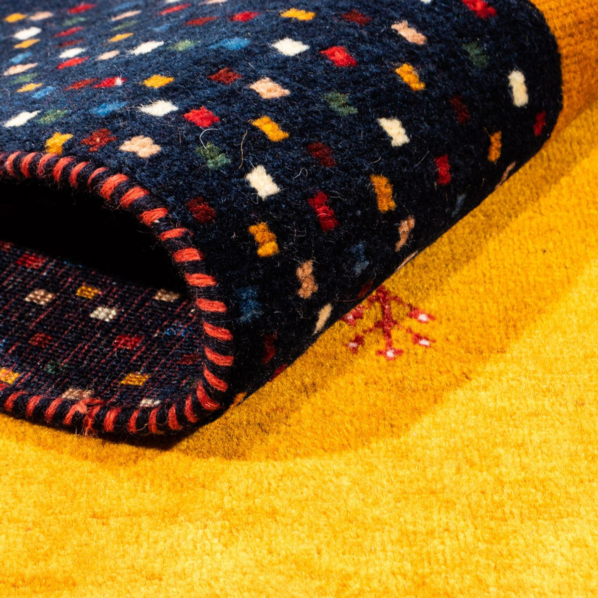 Gabbeh tapijt - Perzisch - 180 x 132 cm - goud