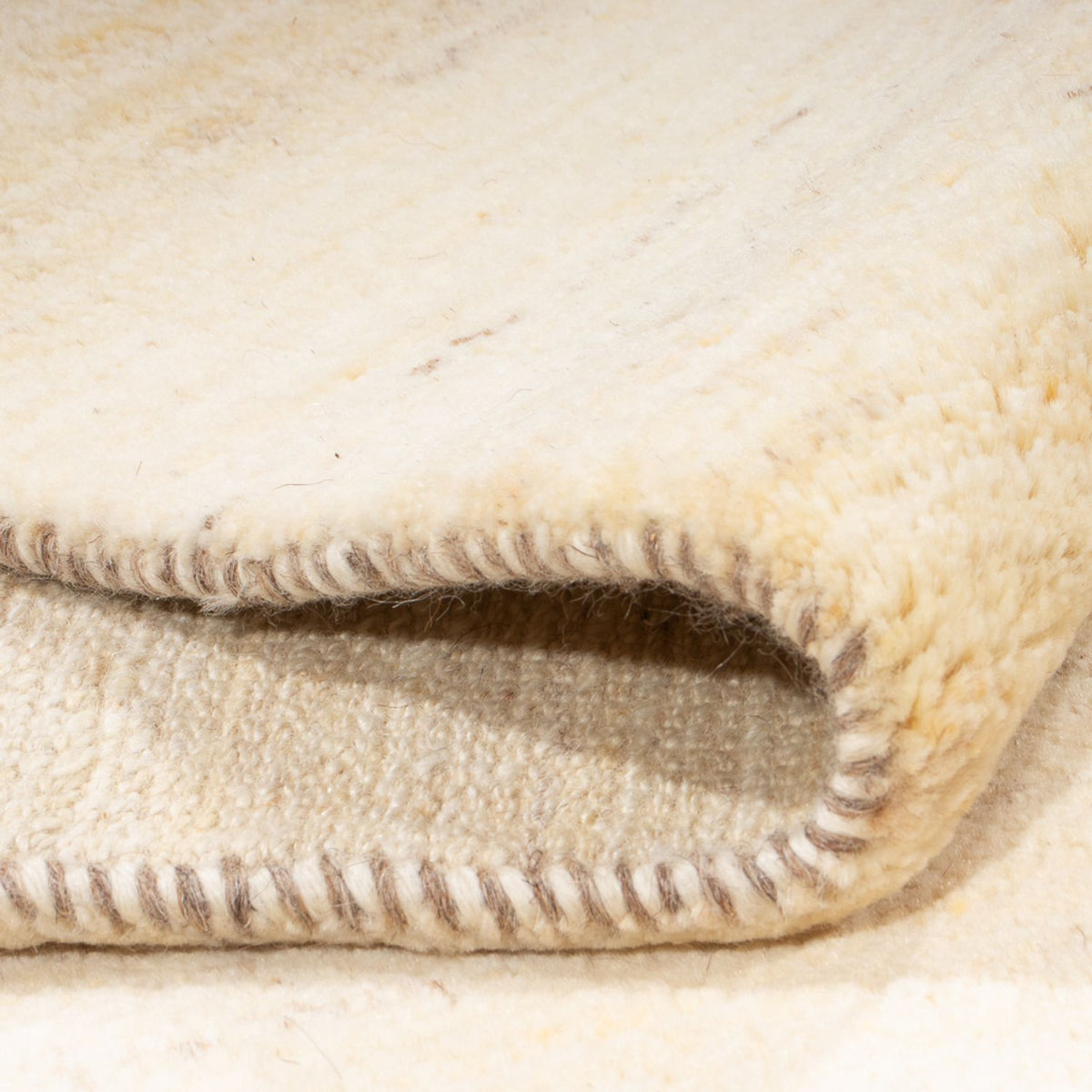 Gabbeh tapijt - Perzisch - 238 x 169 cm - licht beige