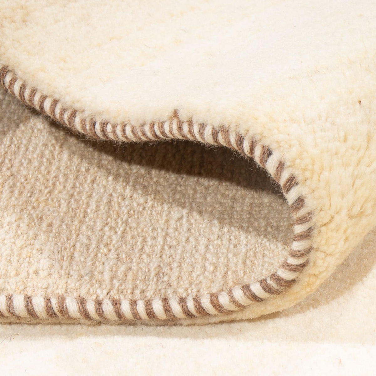 Gabbeh tapijt - Perzisch - 241 x 166 cm - licht beige