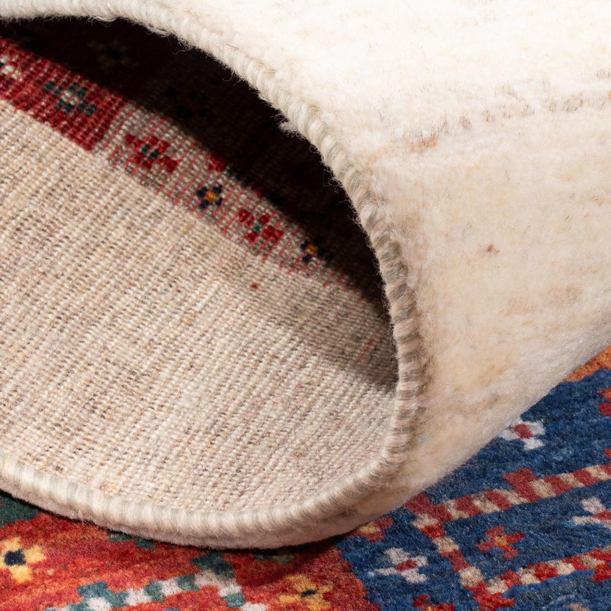 Gabbeh Tapijt - Loribaft Perzisch - 136 x 85 cm - veelkleurig