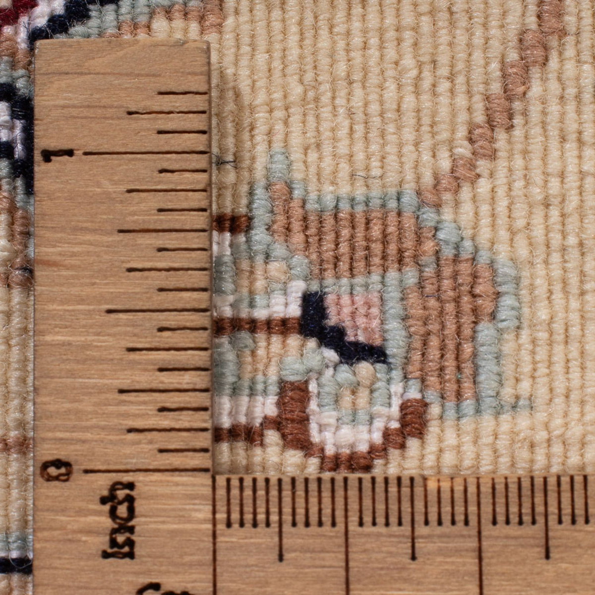 Perzisch tapijt - Nain - Premium - 241 x 170 cm - licht beige