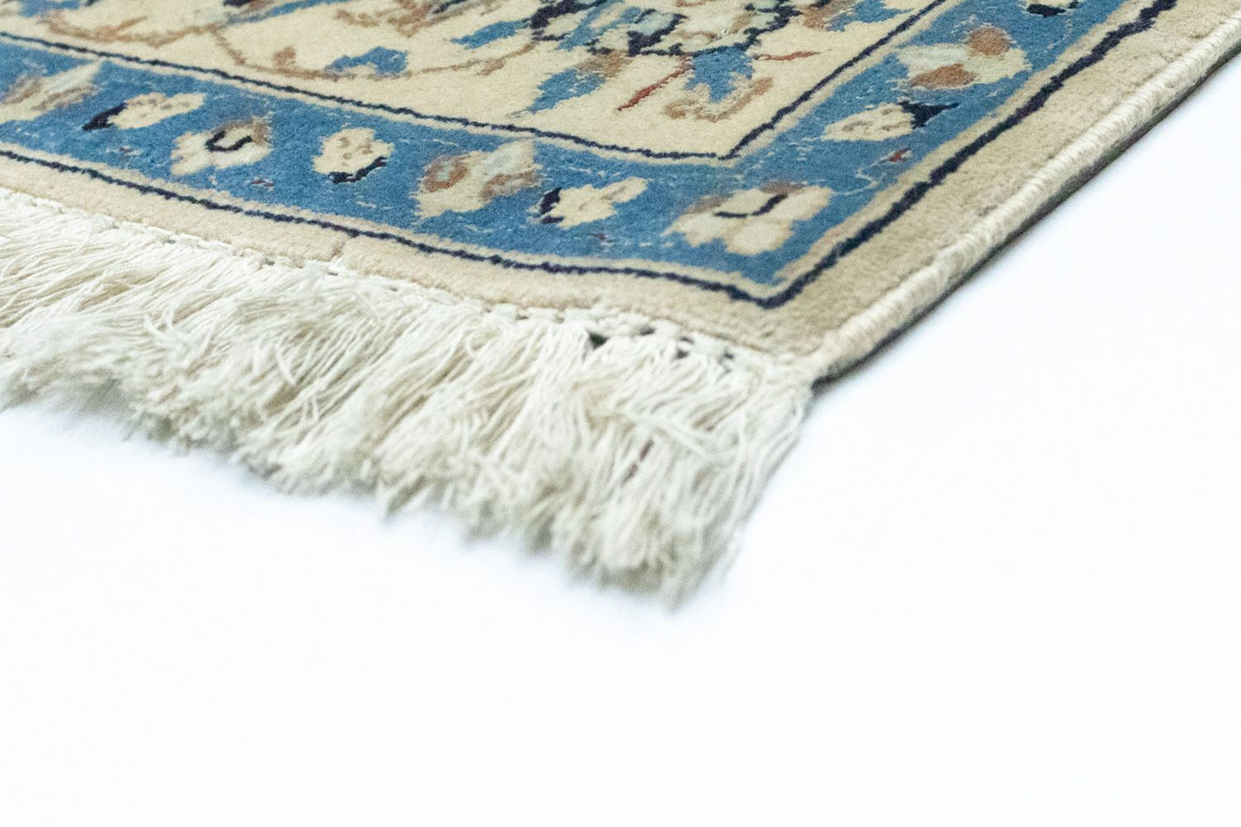 Nain Tapijt 208x125cm - Perzisch tapijt