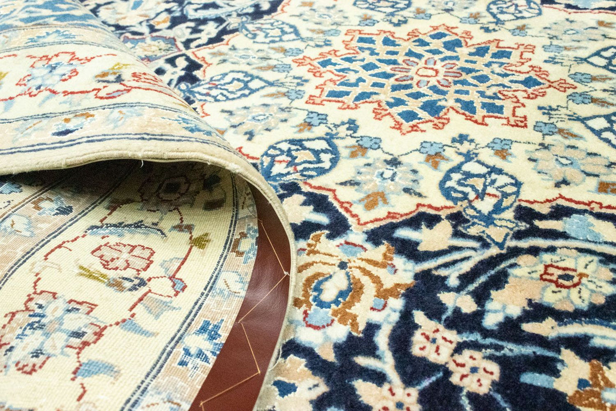 Perzisch tapijt - Nain - Koninklijk - 227 x 138 cm - donkerblauw