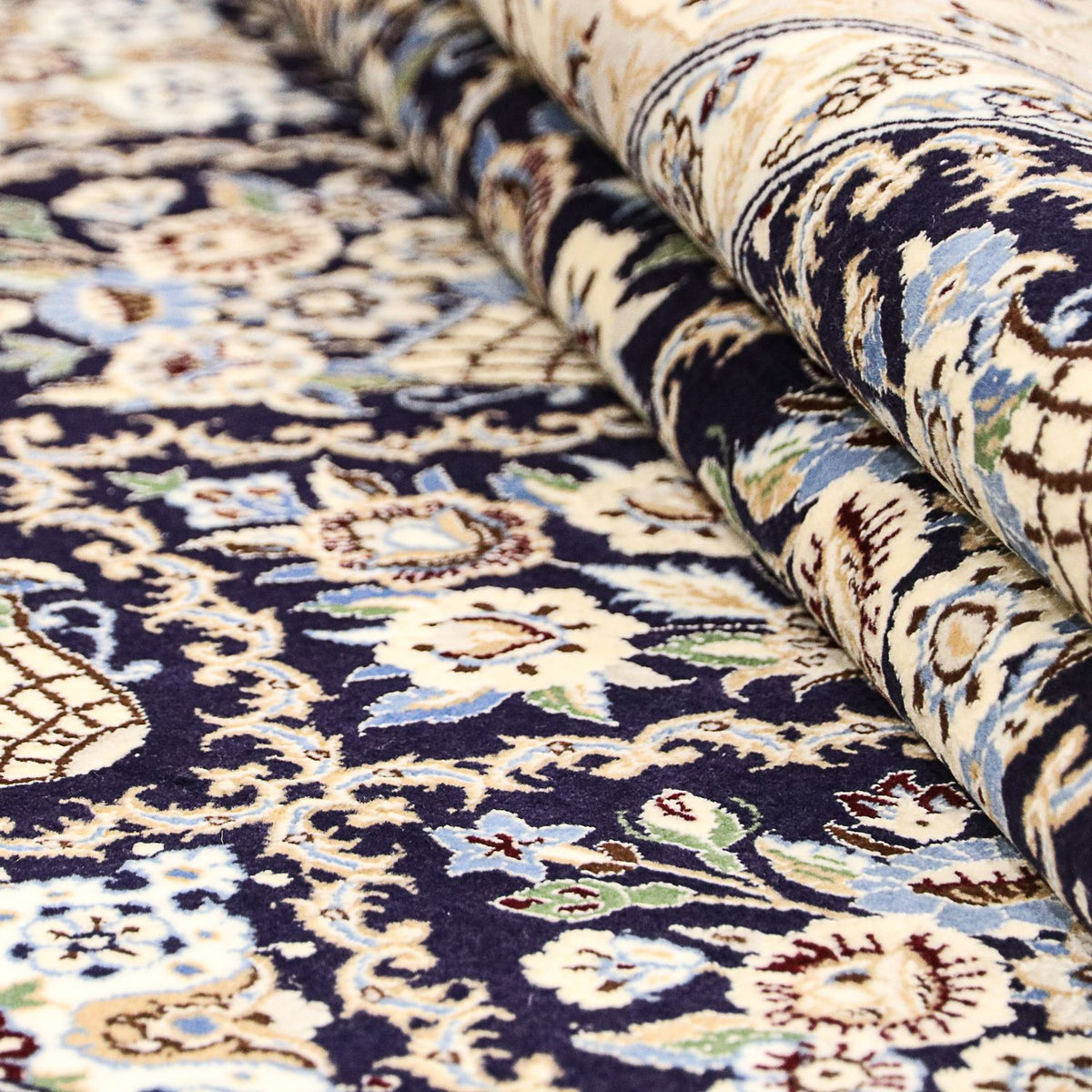 Perzisch tapijt - Nain - Premium - 243 x 151 cm - beige