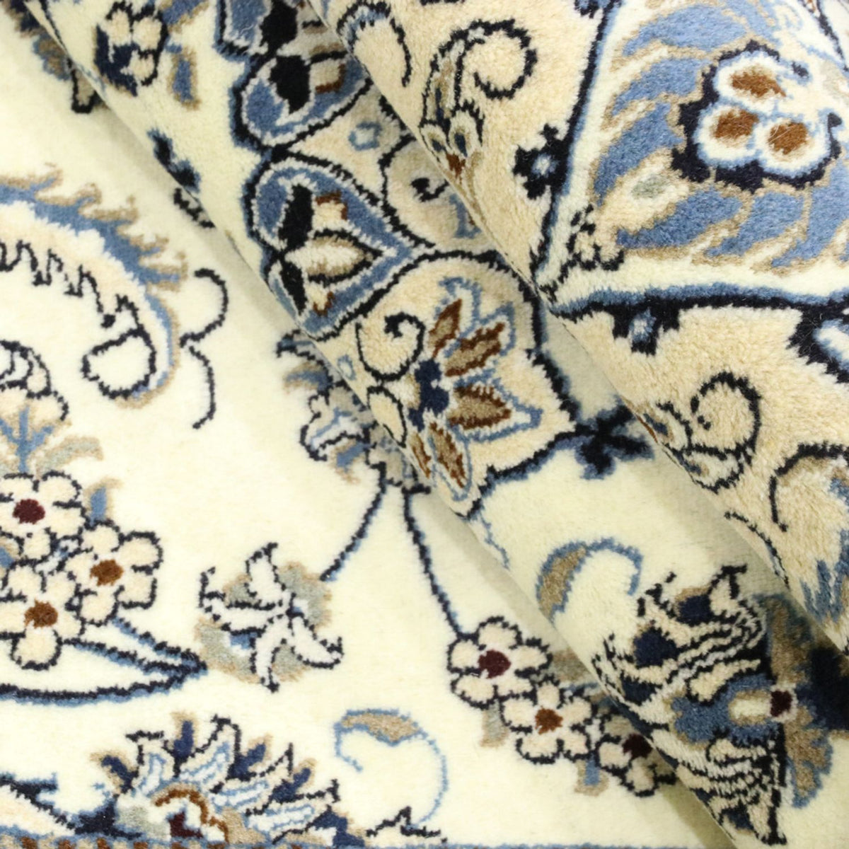 Perzisch tapijt - Nain - 286 x 193 cm - crème