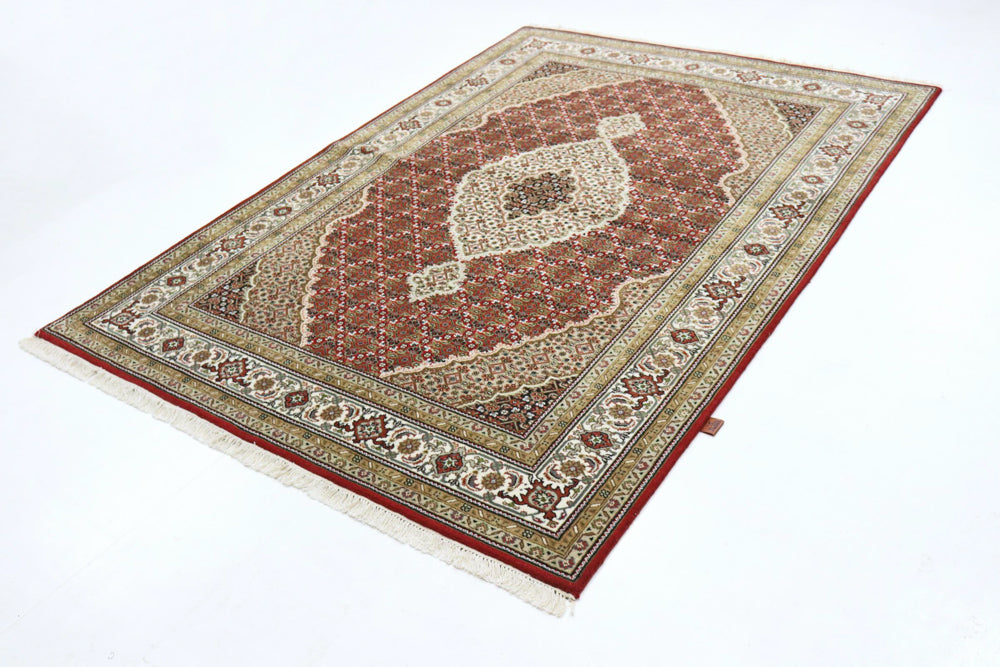 Indo Tabriz Tapijt 242x169cm - Oosters Tapijt