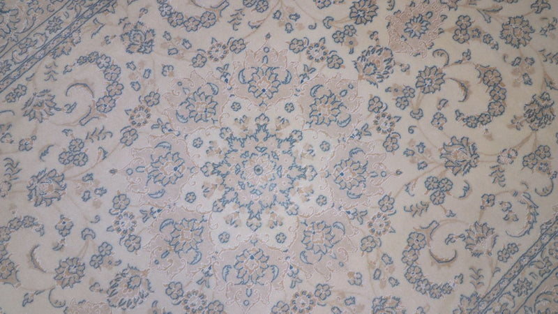 Perzisch tapijt - Nain - 332 x 206 cm - lichtbruin