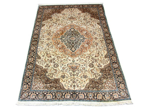 Zijden tapijt - Kashmir Silk - 272 x 177 cm - beige