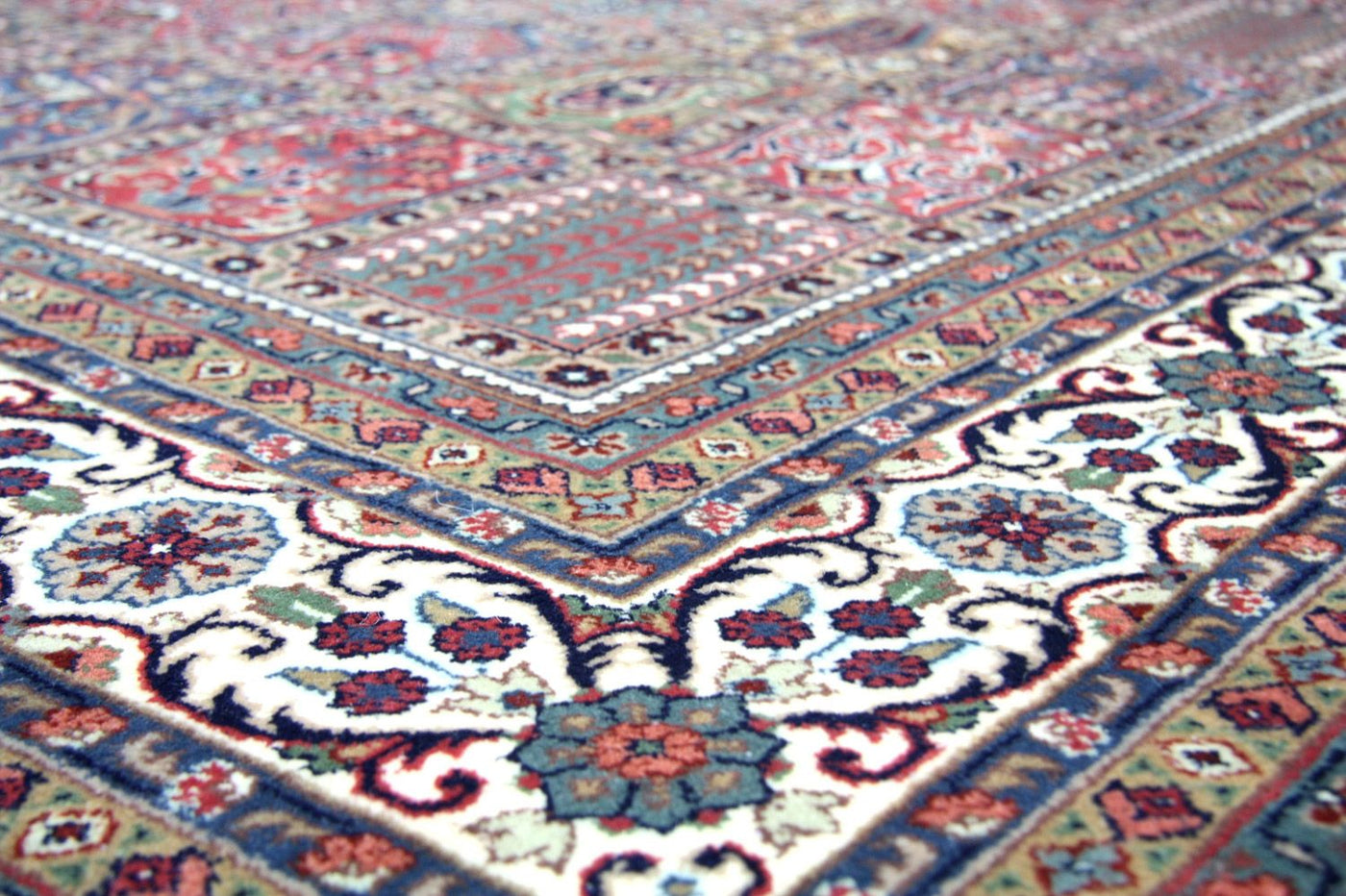 Bakhtiari Tapijt 301x198cm - Perzisch tapijt