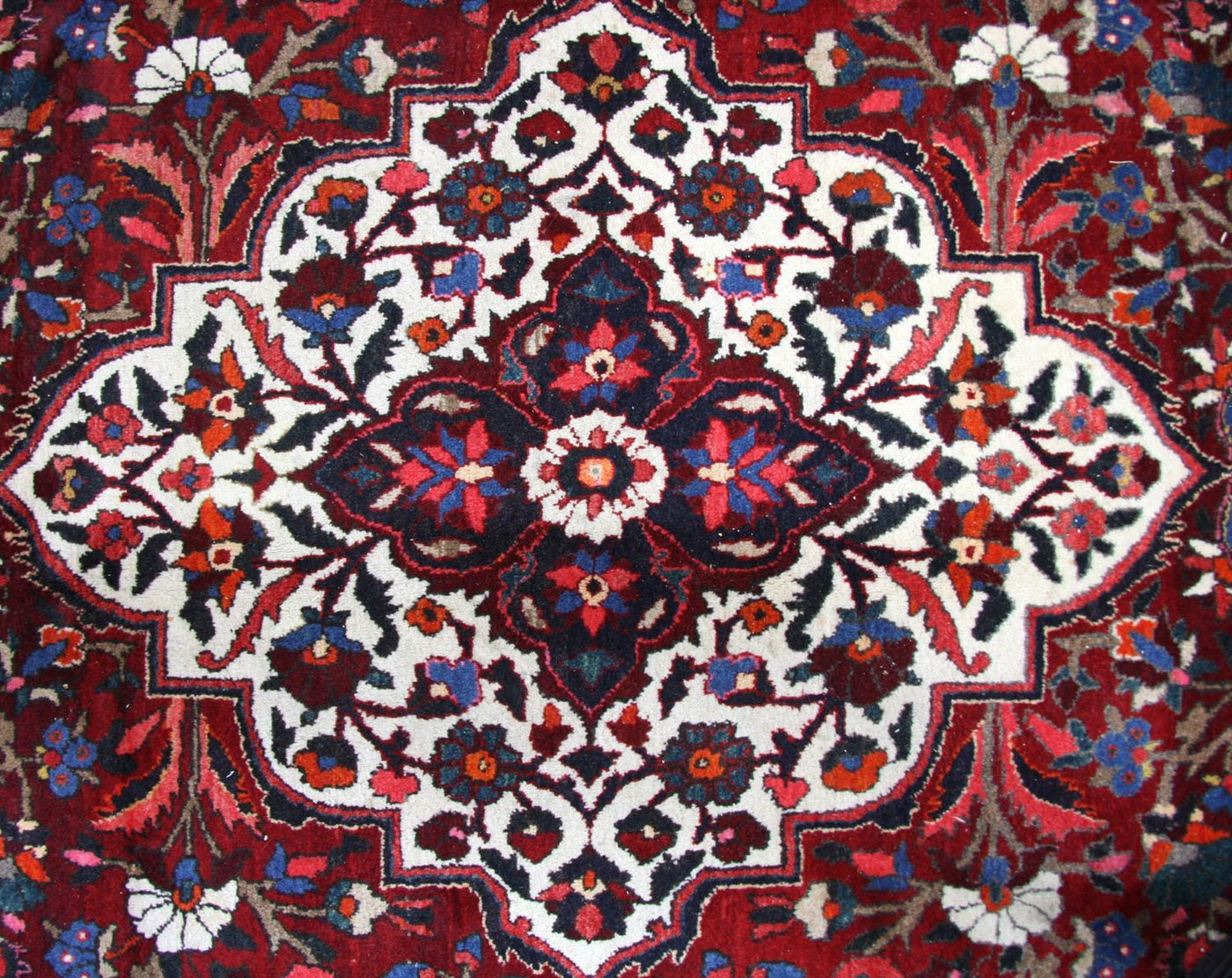Bakhtiari Tapijt 332x209cm - Perzisch tapijt