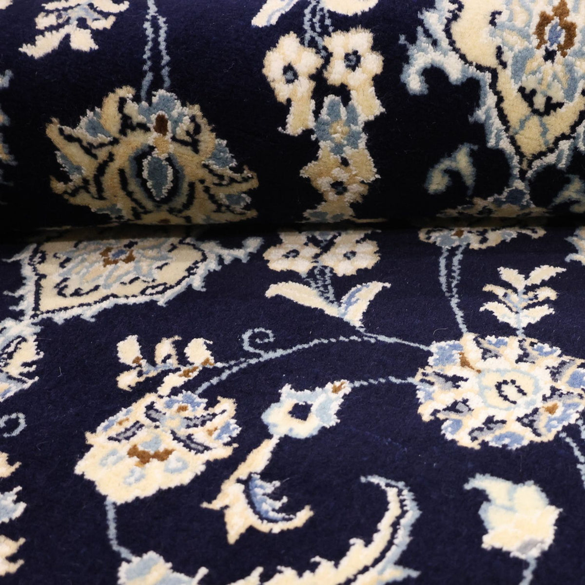 Perzisch tapijt - Nain - Koninklijk - Koninklijke - 136 x 89 cm - donkerblauw