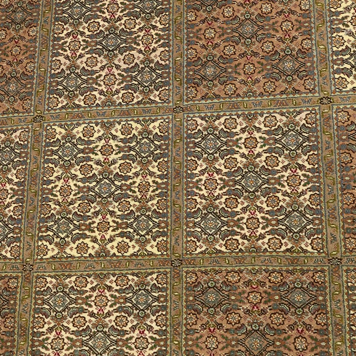 Perzisch tapijt - Tabriz - Royal - Koninklijke - 207 x 152 cm - donker beige