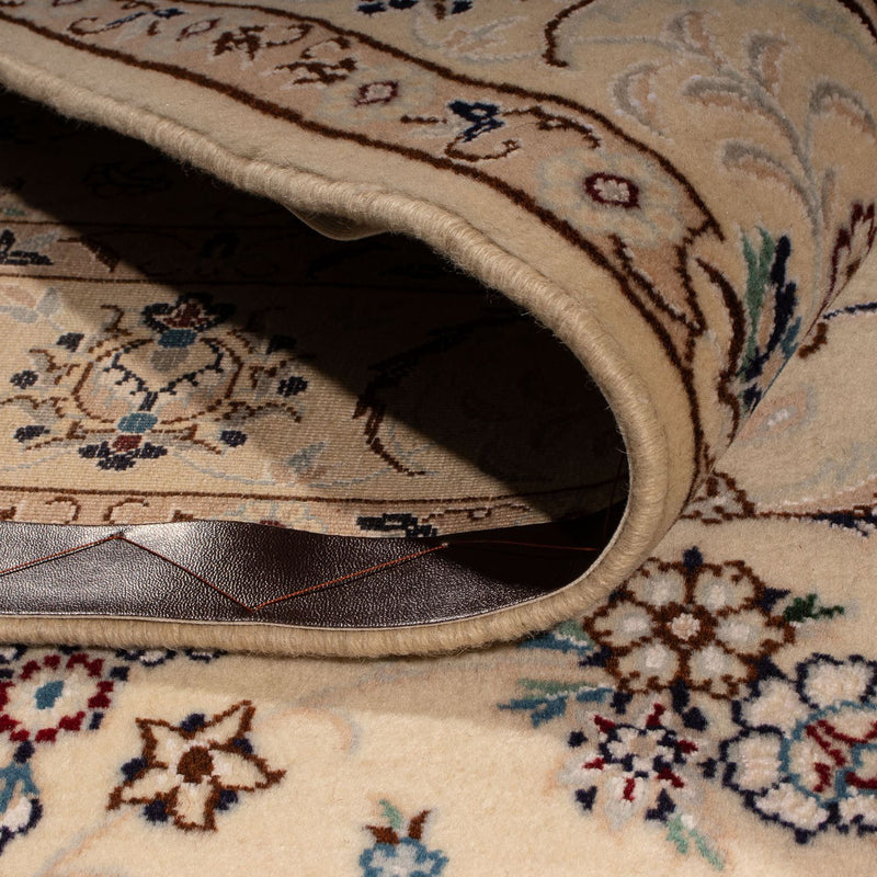 Perzisch tapijt - Nain - Koninklijk - 211 x 127 cm - beige