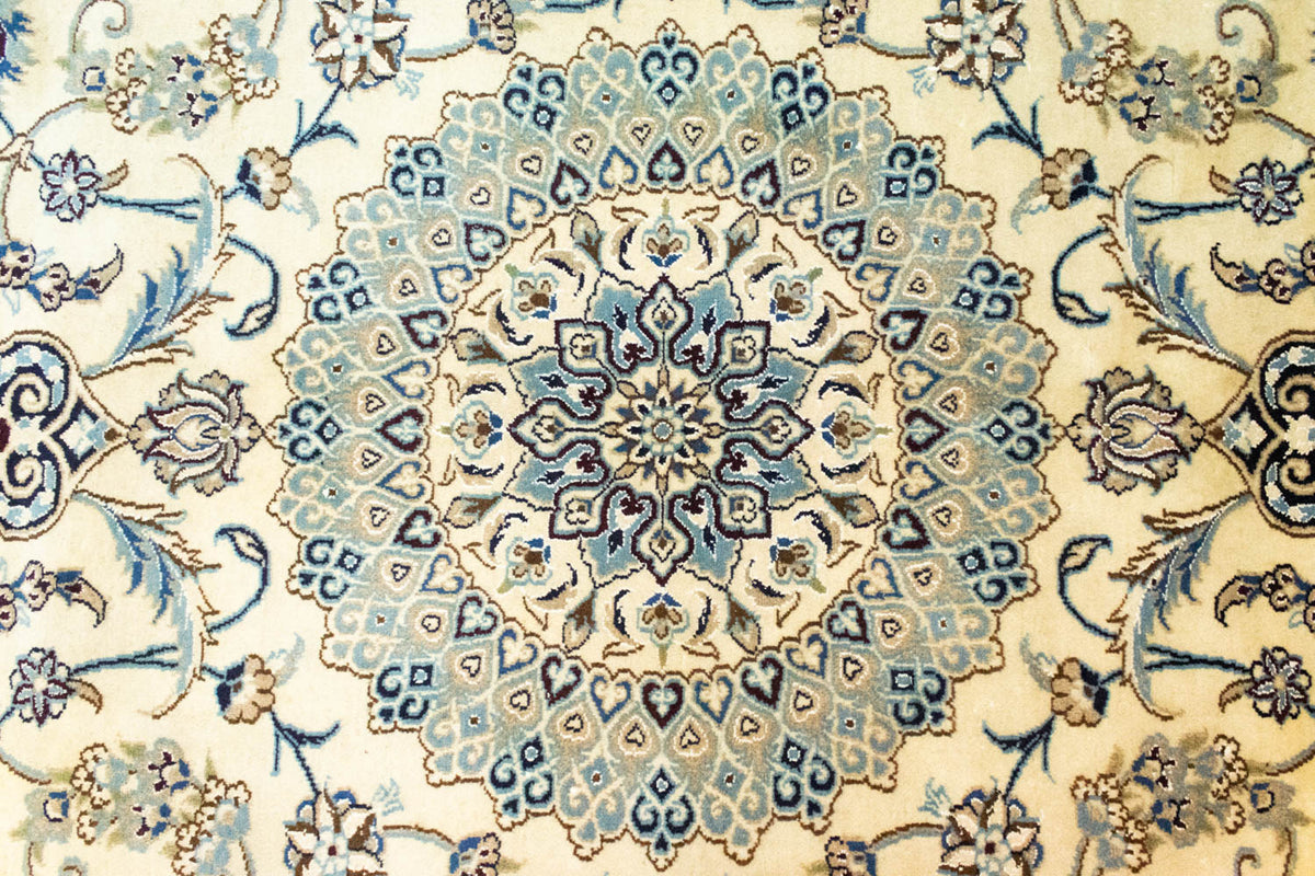 Perzisch tapijt - Nain - 339 x 239 cm - natuurlijk wit