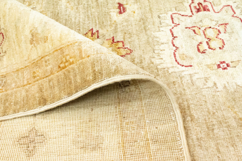 Ziegler tapijt - 239 x 193 cm - lichtbruin