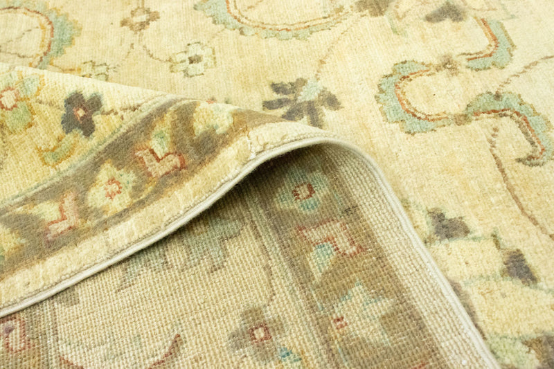 Ziegler tapijt - 236 x 167 cm - geel