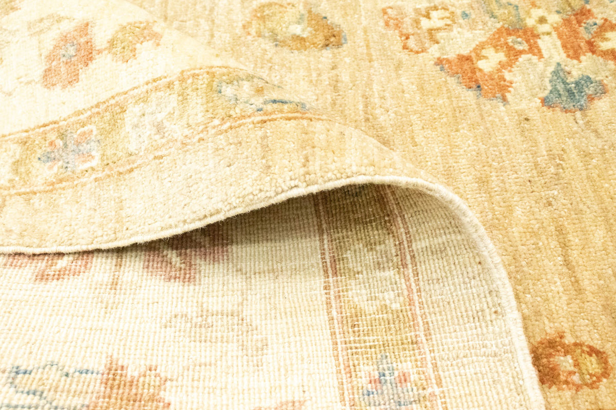 Ziegler tapijt - 299 x 246 cm - licht beige