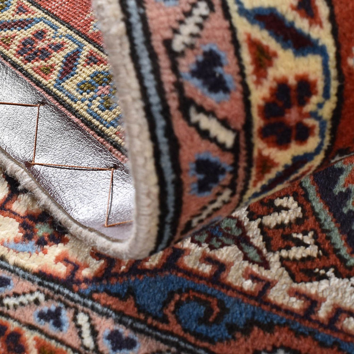 Perzisch Tapijt - Nomadisch - 208 x 136 cm - veelkleurig