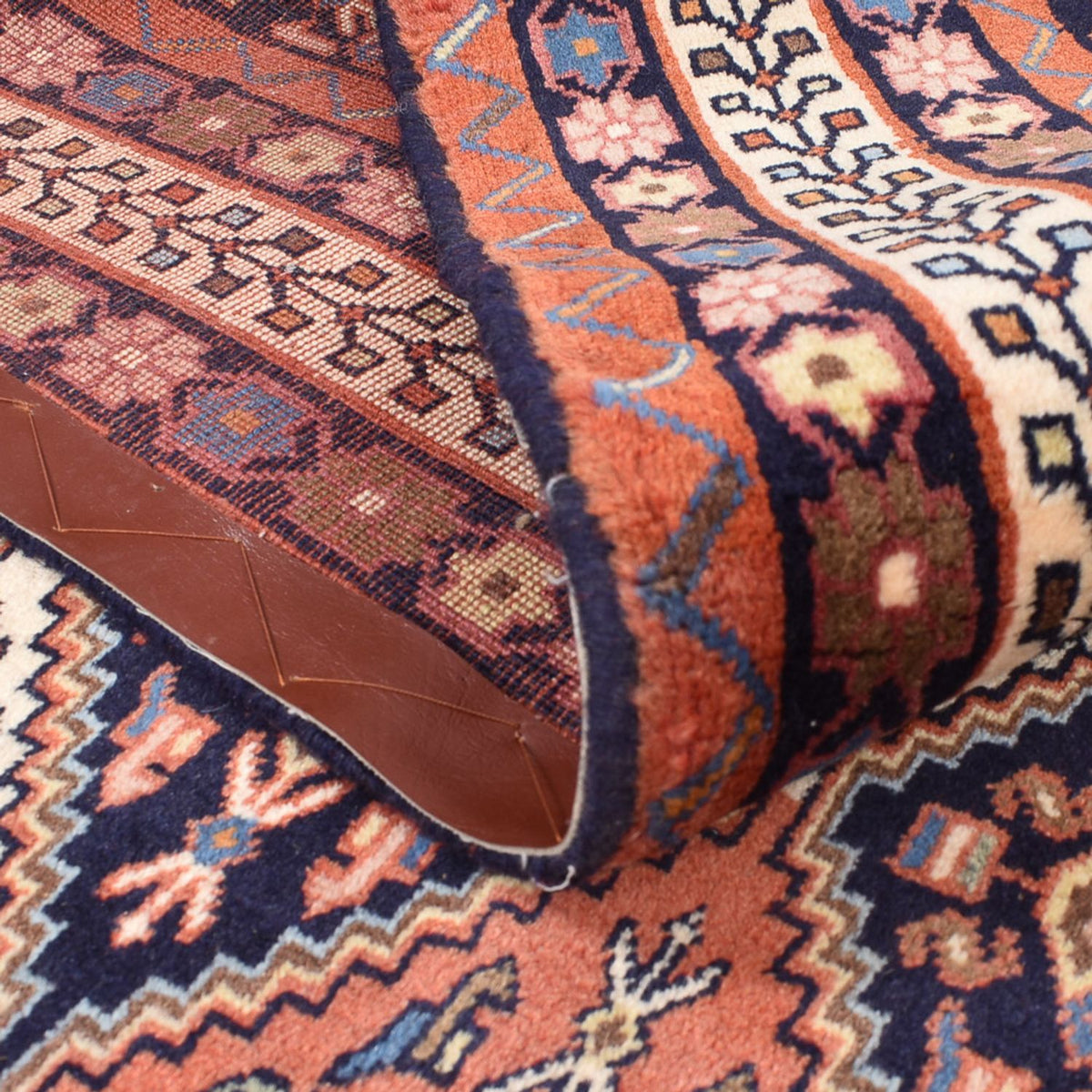 Perzisch Tapijt - Nomadisch - 241 x 180 cm - licht rood