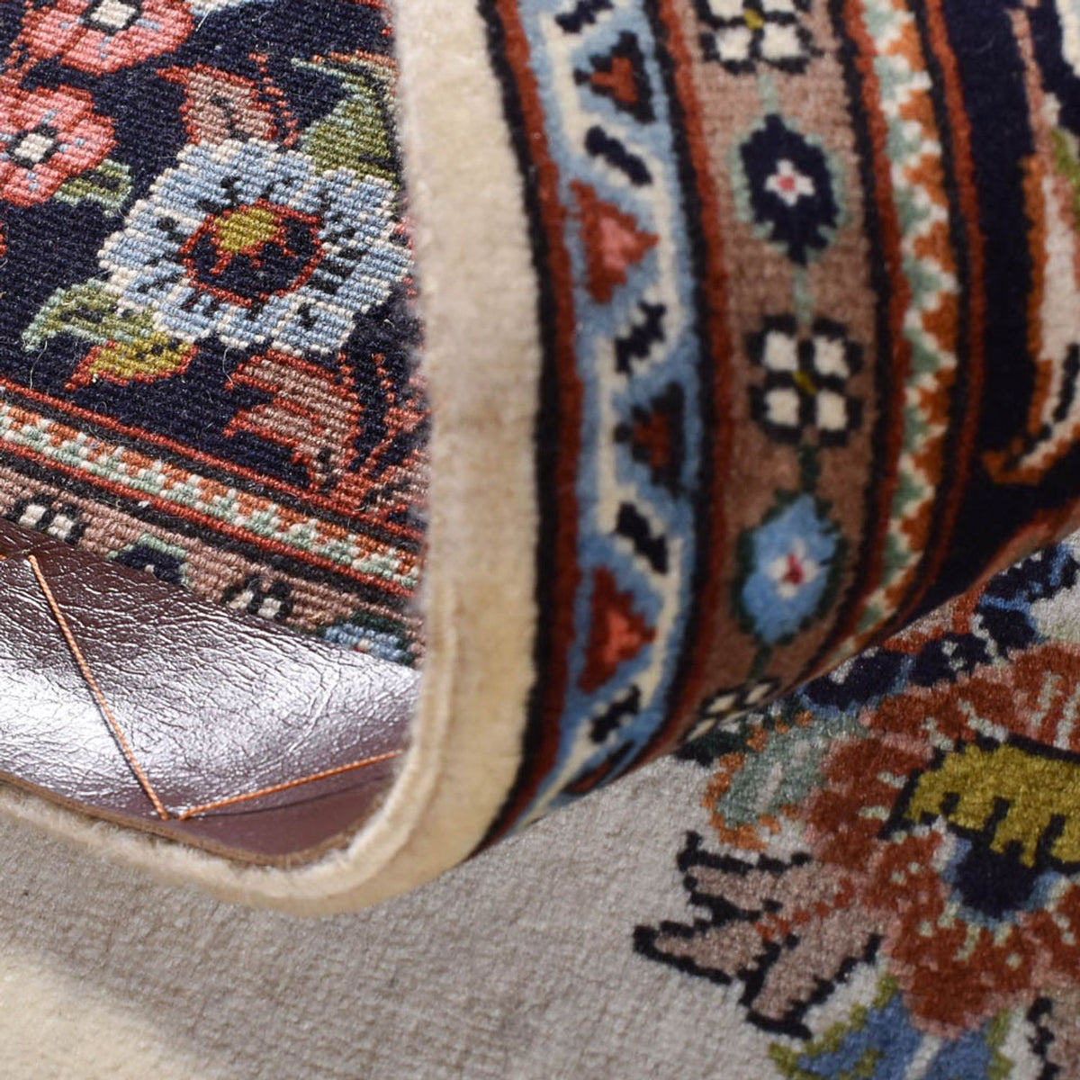 Perzisch tapijt - Klassiek - 212 x 135 cm - veelkleurig