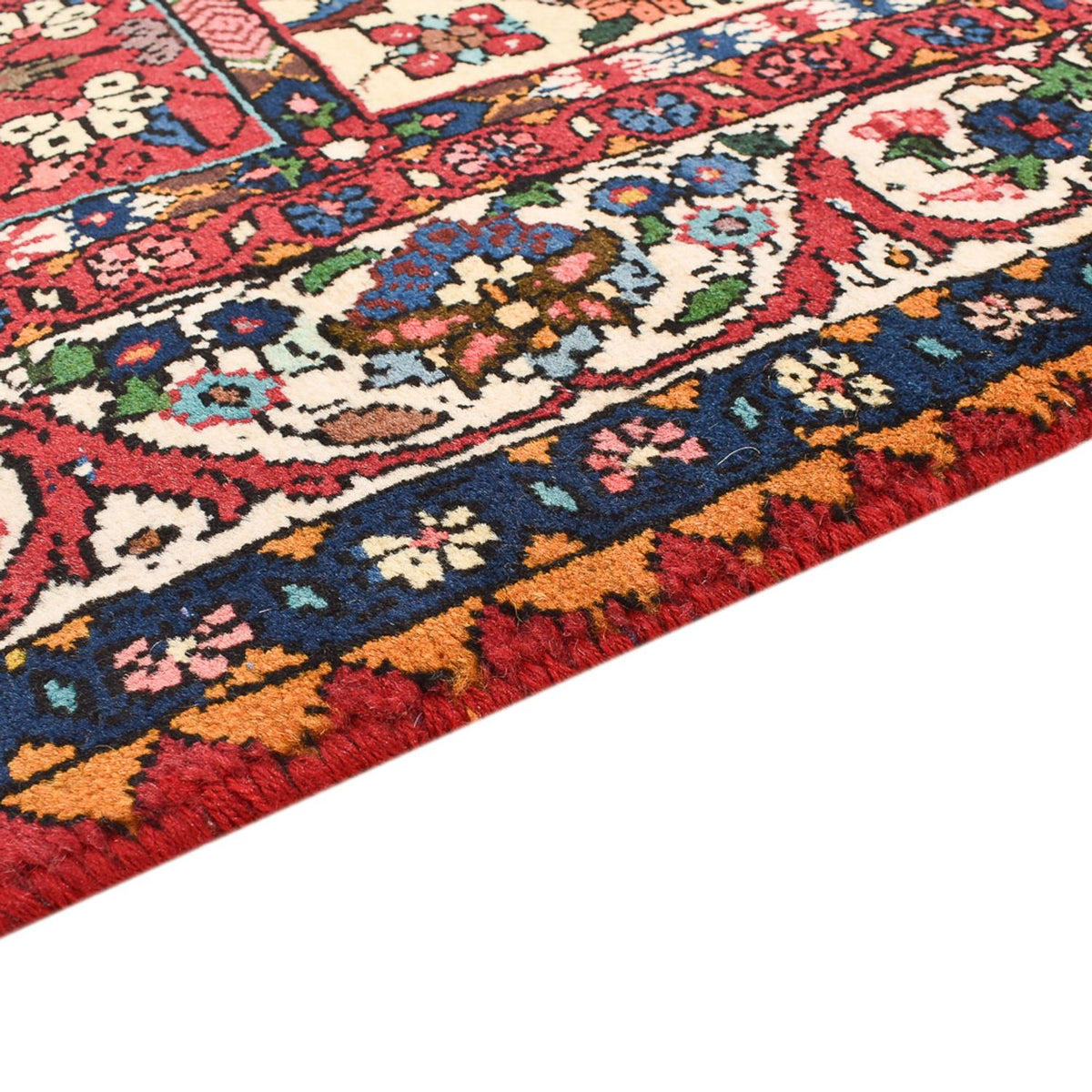 Bakhtiari Tapijt 136x200cm - Perzisch tapijt