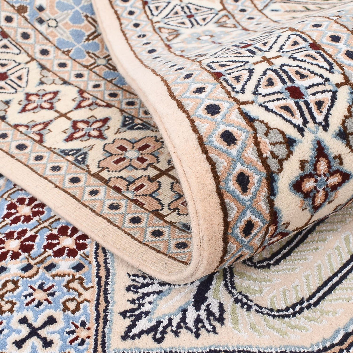 Perzisch tapijt - Nain - Koninklijk - 195 x 137 cm - lichtblauw