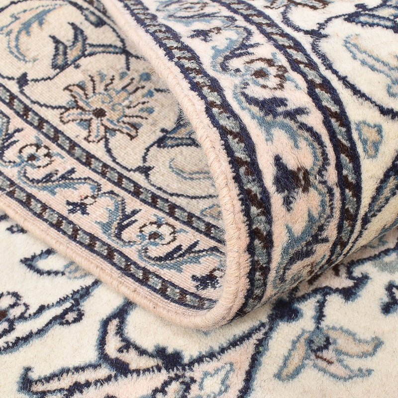 Perzisch tapijt - Nain - 209 x 149 cm - lichtgrijs