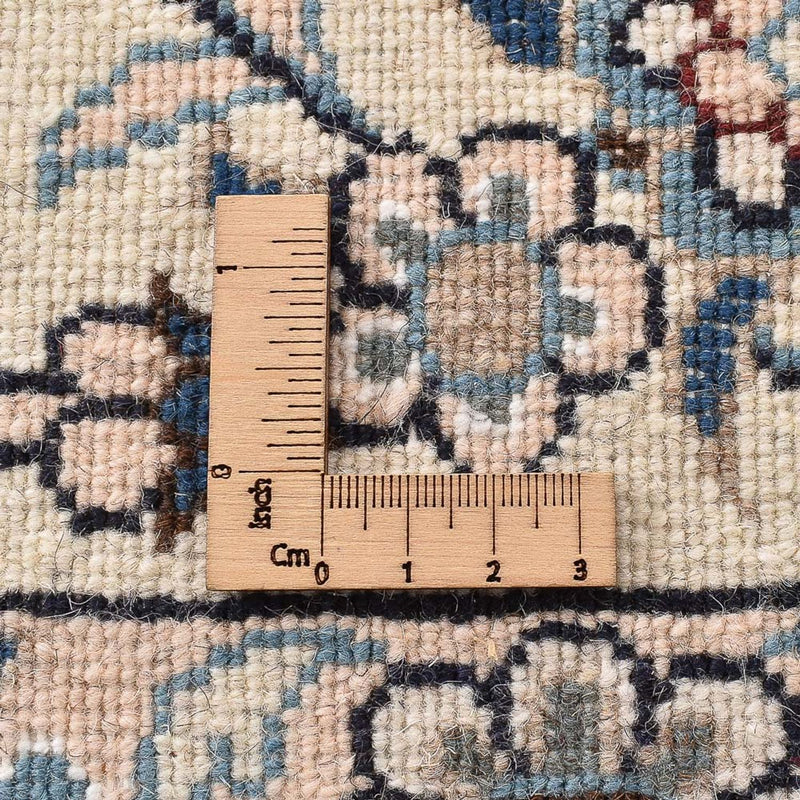 Perzisch tapijt - Nain - 342 x 243 cm - licht beige