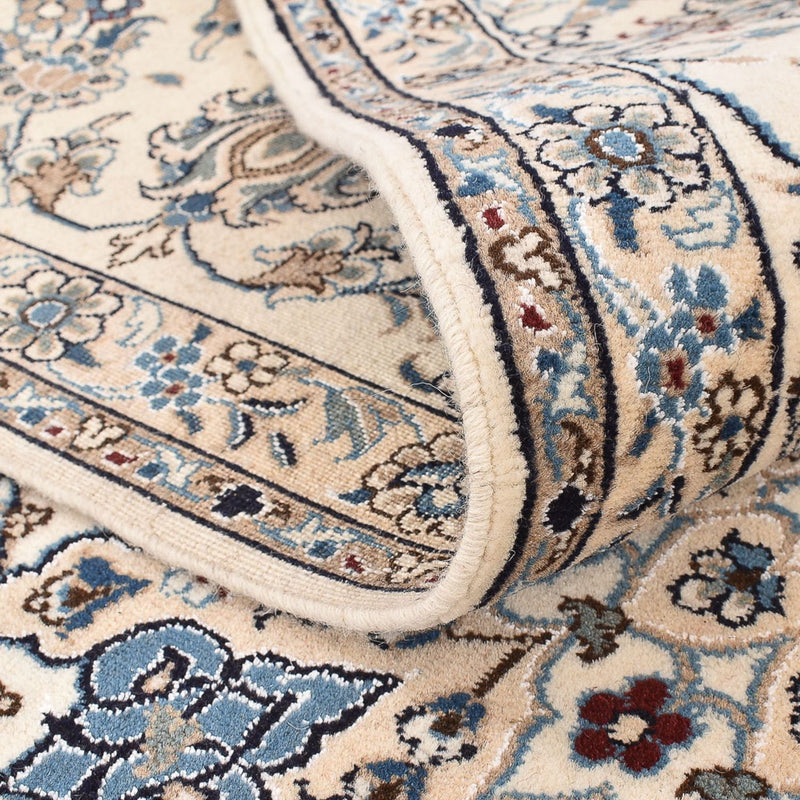 Perzisch tapijt - Nain - 343 x 244 cm - licht beige