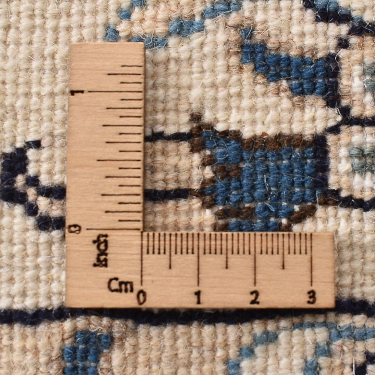 Perzisch tapijt - Nain - 343 x 244 cm - licht beige